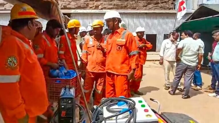 Telangana: तेलंगाना सुरंग हादसे में रोबोट से होगा बचाव अभियान, 4 करोड़ रुपये खर्च