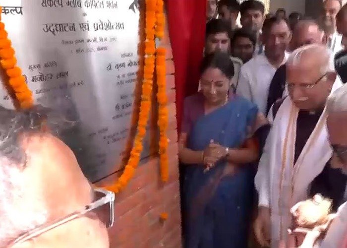 Delhi: दिल्ली के धीरपुर में संकल्प भवन गर्ल्स हॉस्टल का उद्घाटन, रेखा गुप्ता और मनोहर लाल खट्टर ने किया लोकार्पण, छात्राओं को मिलेगी बेहतर सुविधा