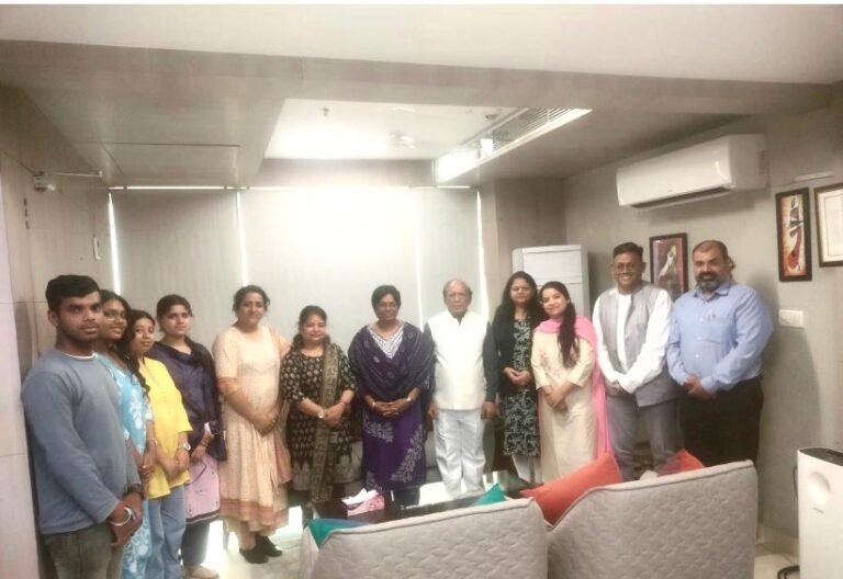 Delhi: महिला आयोग अध्यक्ष विजया रहाटकर से मिला शिक्षक दिवस समिति का प्रतिनिधिमंडल, महिलाओं के मुद्दों पर संवेदनशीलता की सराहना