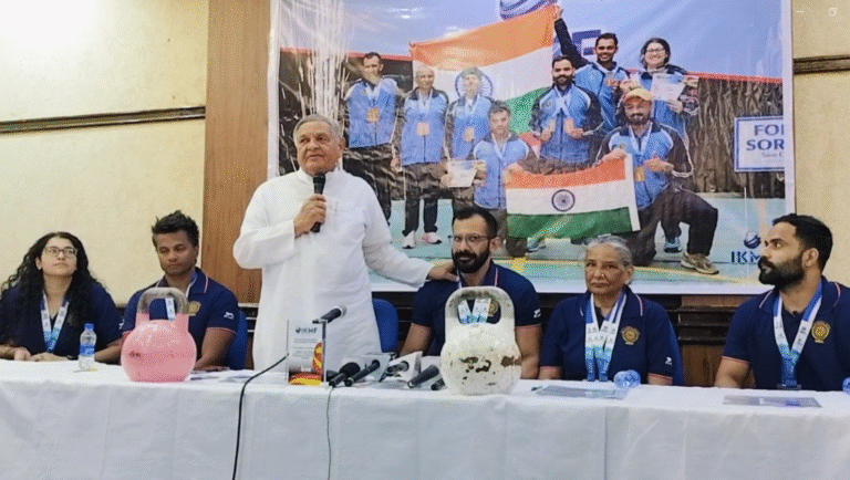 Sudesh Sangwan: 69 की उम्र में रचा इतिहास: सुदेश सांगवान बनीं भारत की सबसे उम्रदराज़ केटलबेल एथलीट, बेटे संग अंतरराष्ट्रीय चैंपियनशिप में जीते पदक