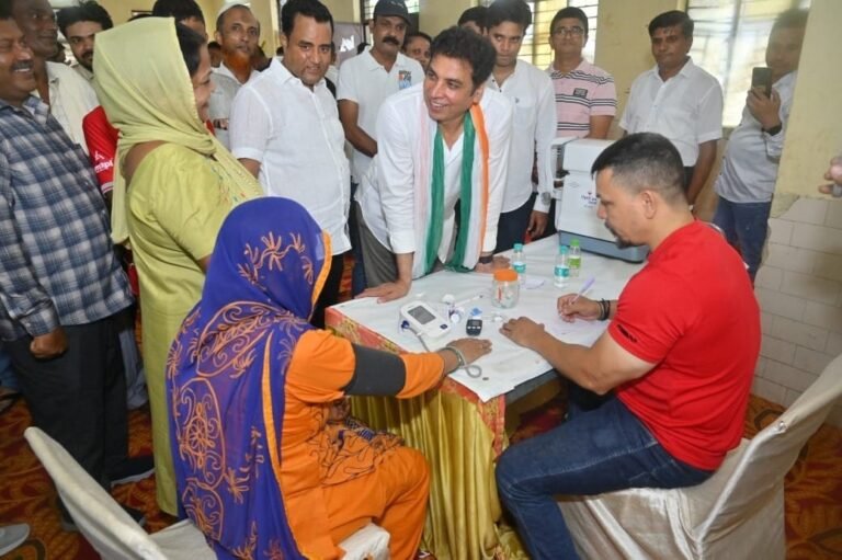 JJ Cluster Meetings: दिल्ली कांग्रेस झुग्गीवासियों के समर्थन में उतरी सड़कों पर, देवेन्द्र यादव बोले– “अब आंदोलन का समय है”