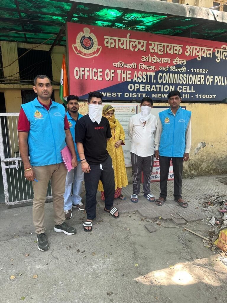 Delhi Police Seize 3,580 Kg of Illegal Firecrackers in Rajouri Garden; Family of Three Arrested