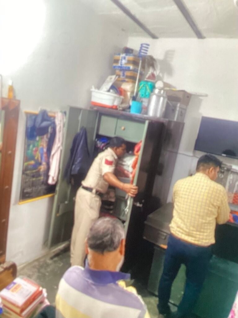 “Dwarka Police Night Raids Across Delhi & Haryana: 6 Notorious criminals Arrested & 26 Detained”