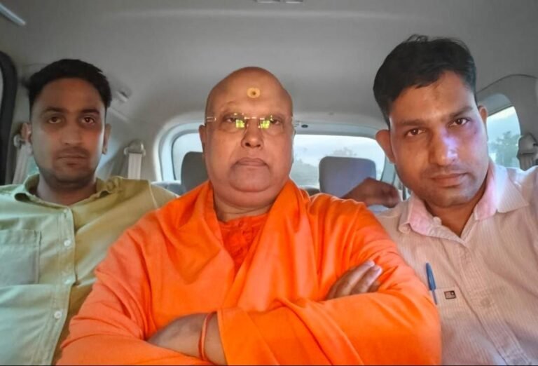 Baba Chaitnayanand Arrest: 17 छात्राओं से छेड़छाड़ के आरोपी बाबा गिरफ्तार