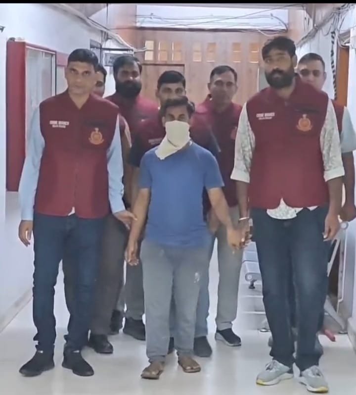 Delhi CRIME BRANCH ARRESTS ACCUSED AFTER 12 YEARS IN KIRTI NAGAR ROBBERY CASE