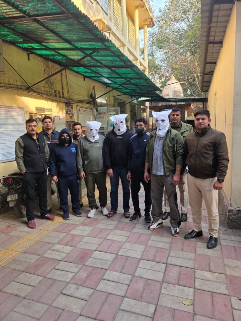 FAKE POLICE & FAKE INCOME TAX TEAM EXPOSED IN 1 KG GOLD HEIST – CENTRAL DELHI POLICE CRACKS THE CASE AFTER A MASSIVE MULTI-CITY OPERATION