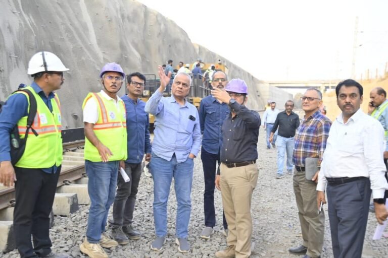 DFCCIL: DFCCIL और JNPT ने WDFC–पोर्ट प्रत्यक्ष कनेक्टिविटी पर रणनीतिक बैठक की, अंतिम खंड की समीक्षा की