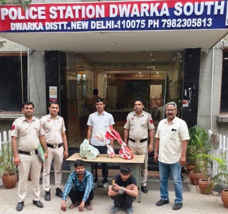 36 घंटे में बड़ी चोरी का खुलासा: द्वारका साउथ पुलिस ने 3 चोरों समेत एक किशोर को दबोचा, 100% सामान बरामद