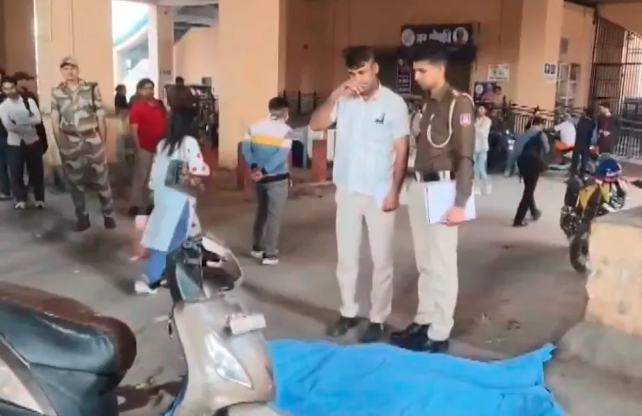Delhi accident news, Janakpuri West Metro, DTC bus accident, scooter