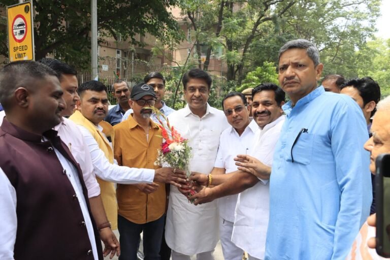 NDMC Tree Plantation Drive: “एक पेड़ माँ के नाम” अभियान में मातृ शक्ति की भागीदारी, हरित मिशन को मिला जनसमर्थन