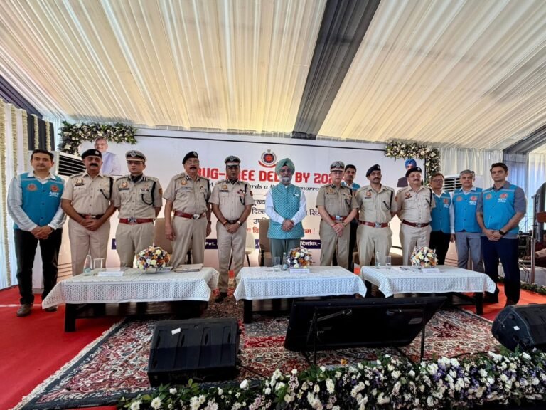 Delhi Police: दिल्ली पुलिस ने किया मेगा ड्रग डिस्ट्रक्शन अभियान, 72 करोड़ रुपये की नशीली दवाएं नष्ट